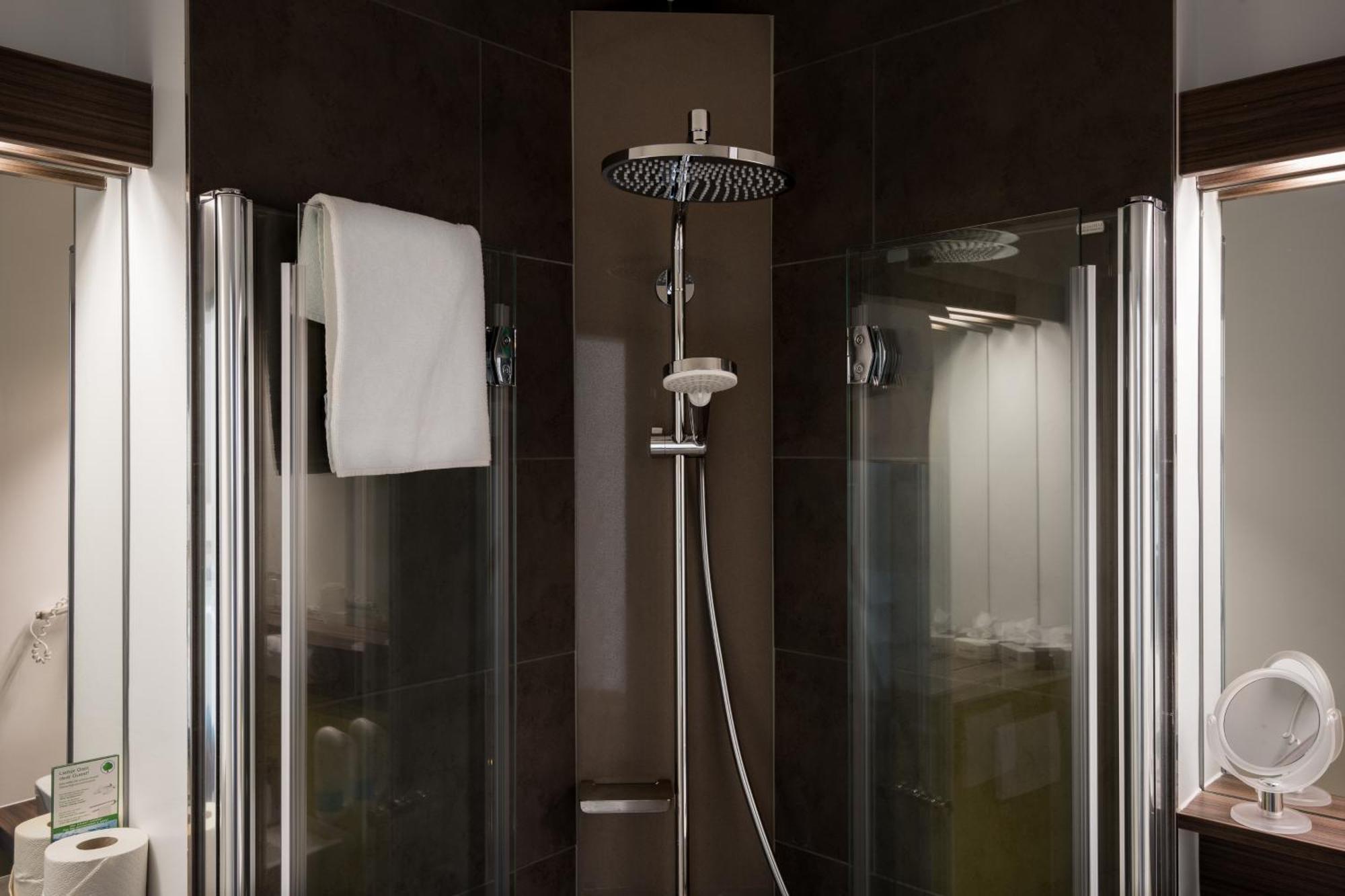Radlon Fahrrad-Komfort-Hotel Waren  Extérieur photo